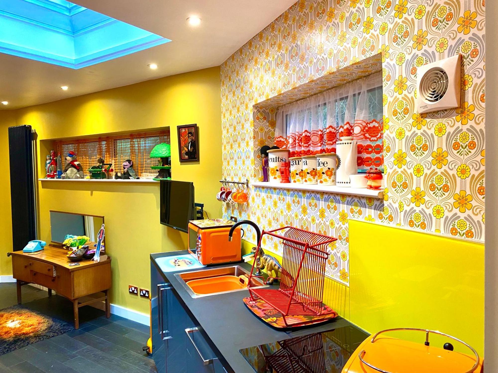 شقة The Retro Retreat With Free Parking هاستَنغ المظهر الخارجي الصورة